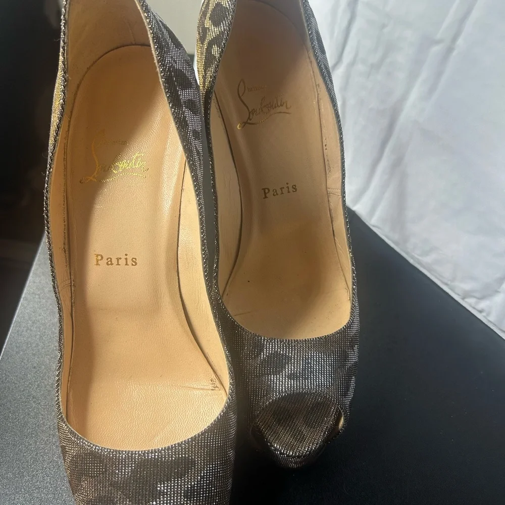 Christian Louboutin Black and Gold Stiletto Heels - Picture 3 of 6